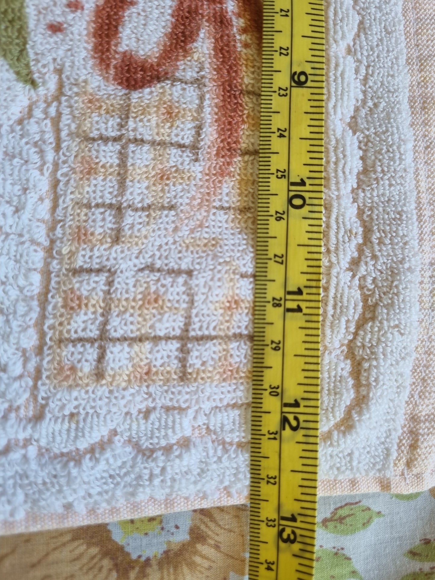 Vintage Hand Towel - Brown Roses