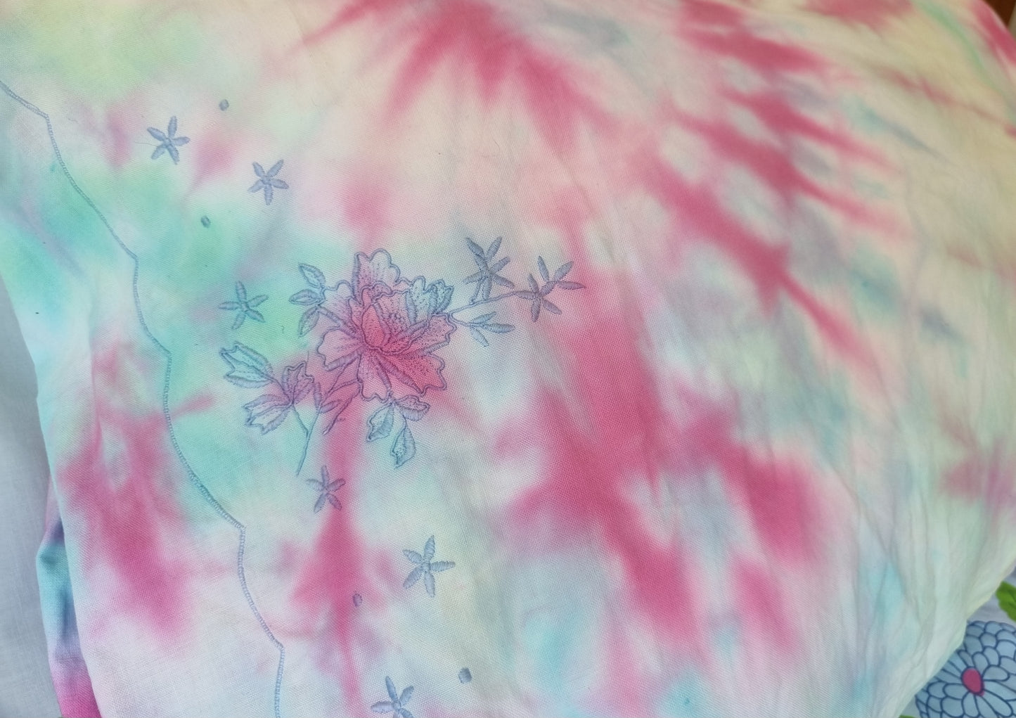 Tie Dye Pillowcase - Vintage Embroidery