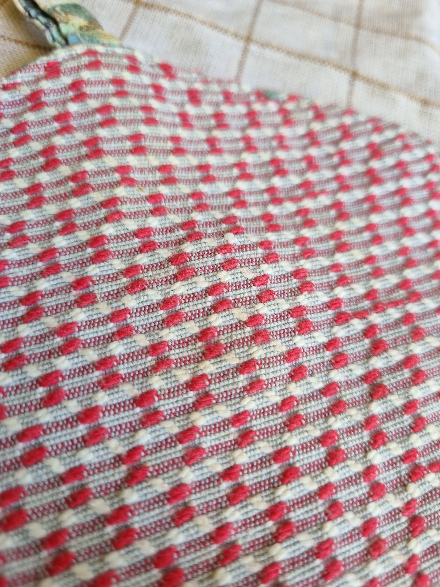 Vintage Pot Mitt (Round)