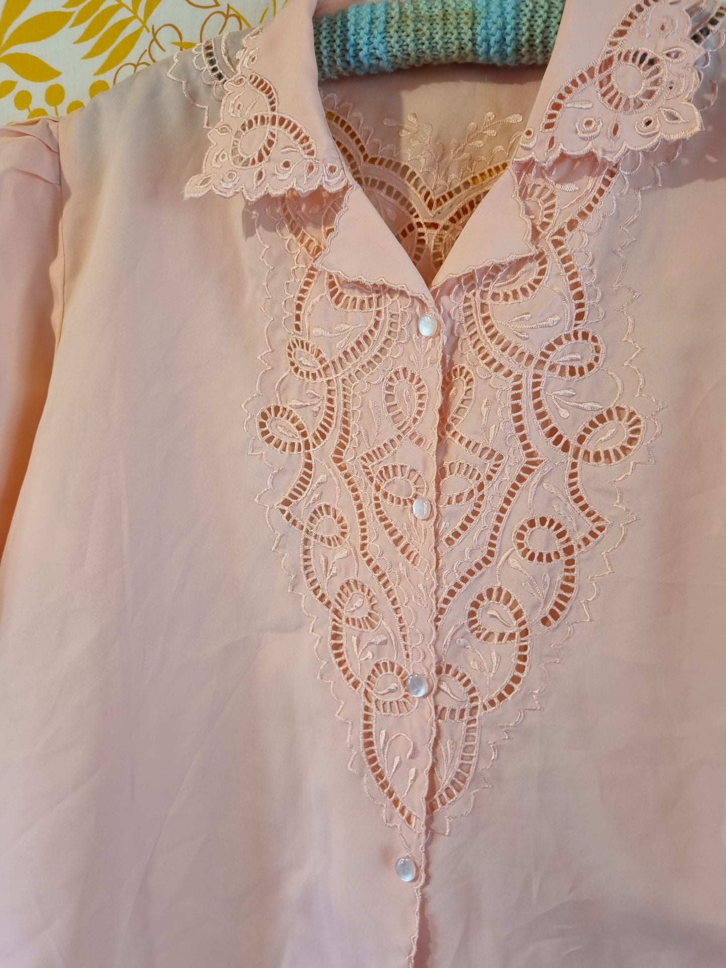 Vintage Blouse - Pale Pink With Embroidered Details (12-14)
