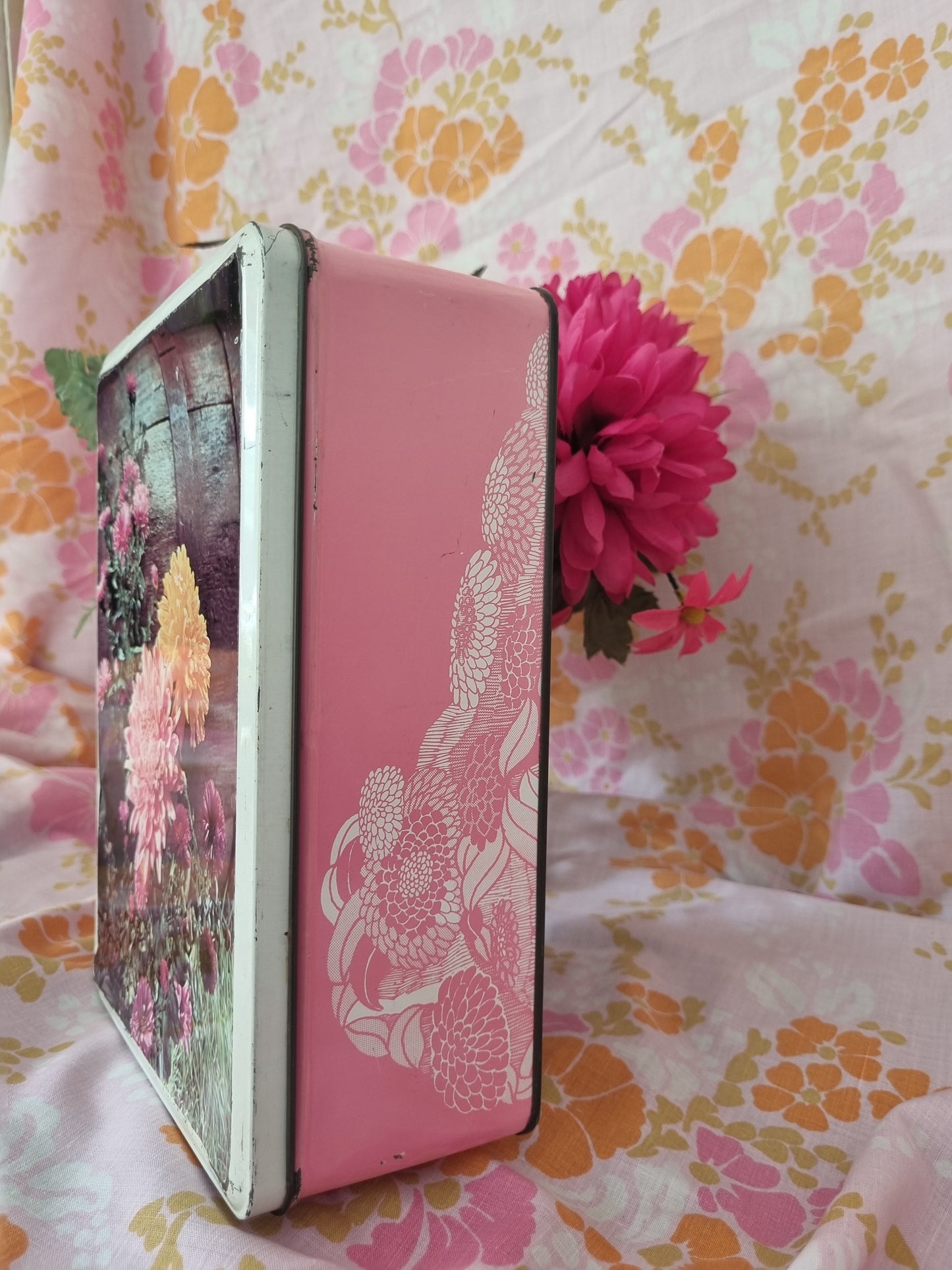 Chrysanthemums Vintage Biscuit Tin