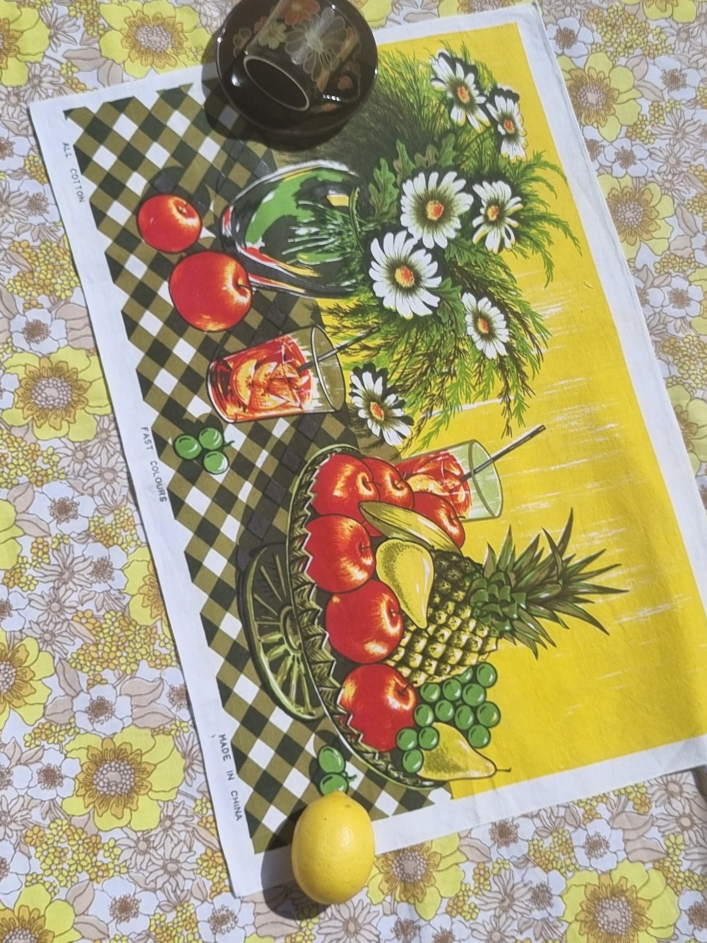 Vintage Teatowel - Fruit Bowl and Vase