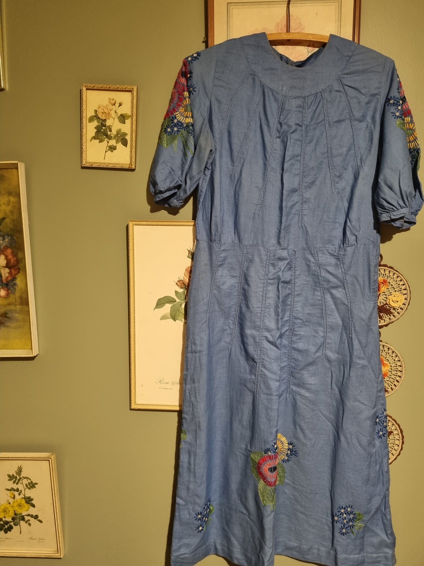 True 1930s Dress - Cornflower Blue With Floral Embroidery (M)