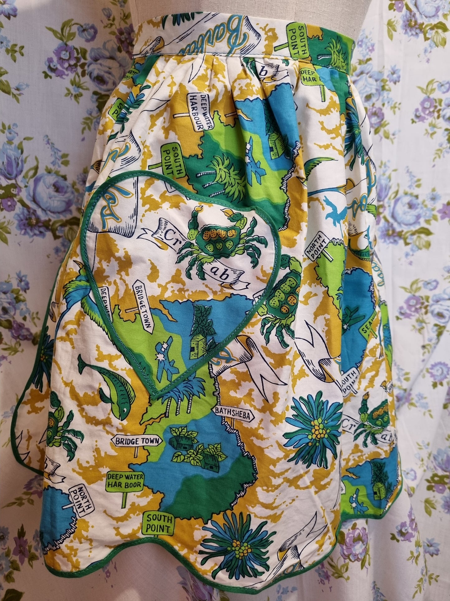 Vintage Novelty Print Pinnie - Barbados