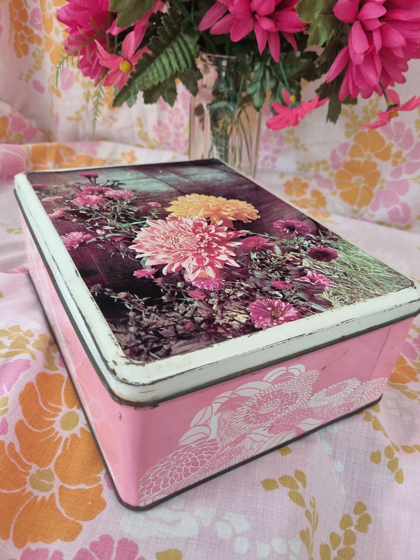 Chrysanthemums Vintage Biscuit Tin