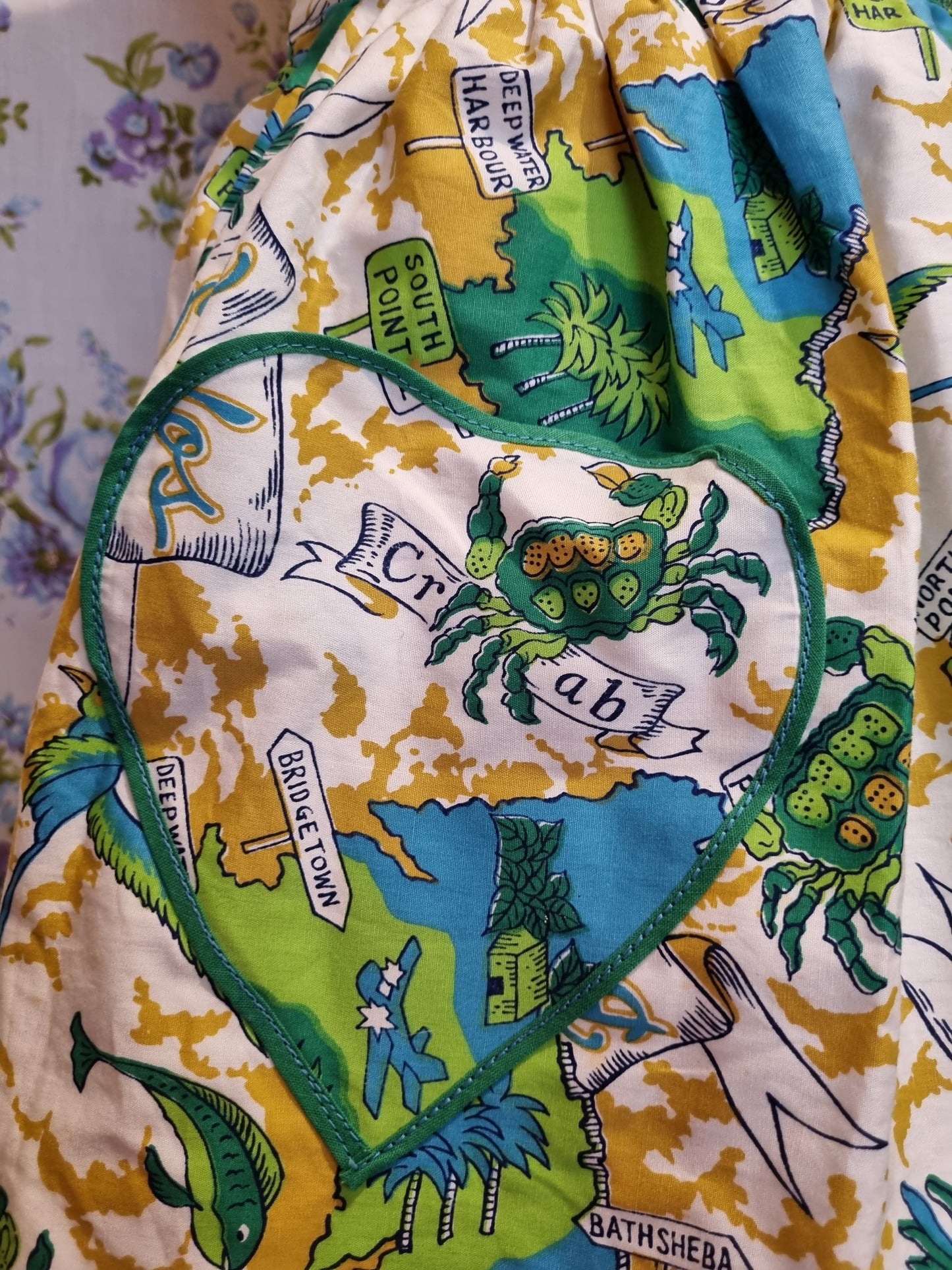 Vintage Novelty Print Pinnie - Barbados