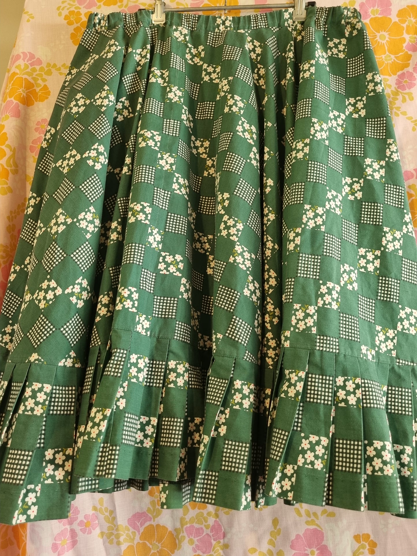 Circle Skirt - Vintage Fabric (XL)
