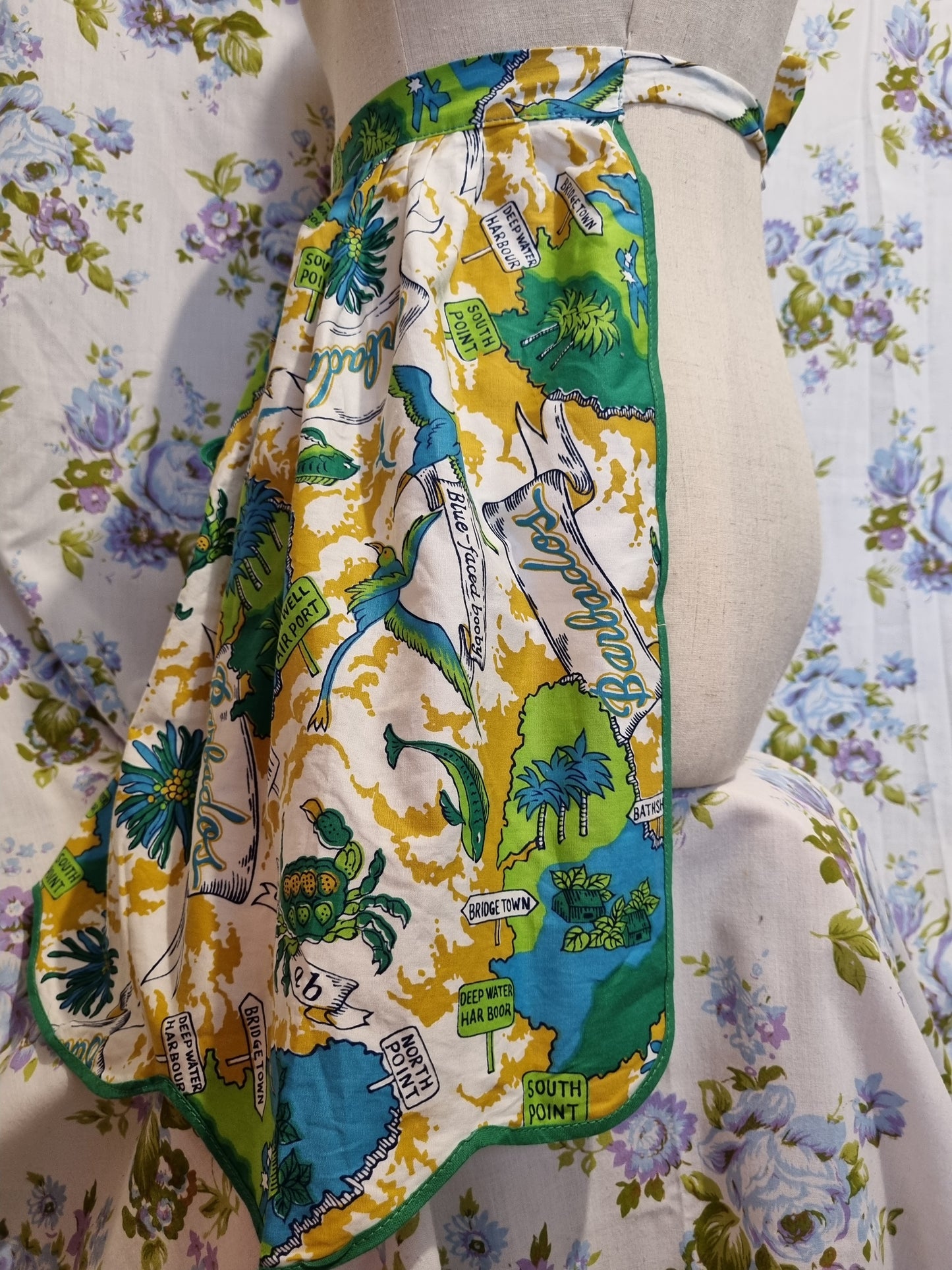 Vintage Novelty Print Pinnie - Barbados
