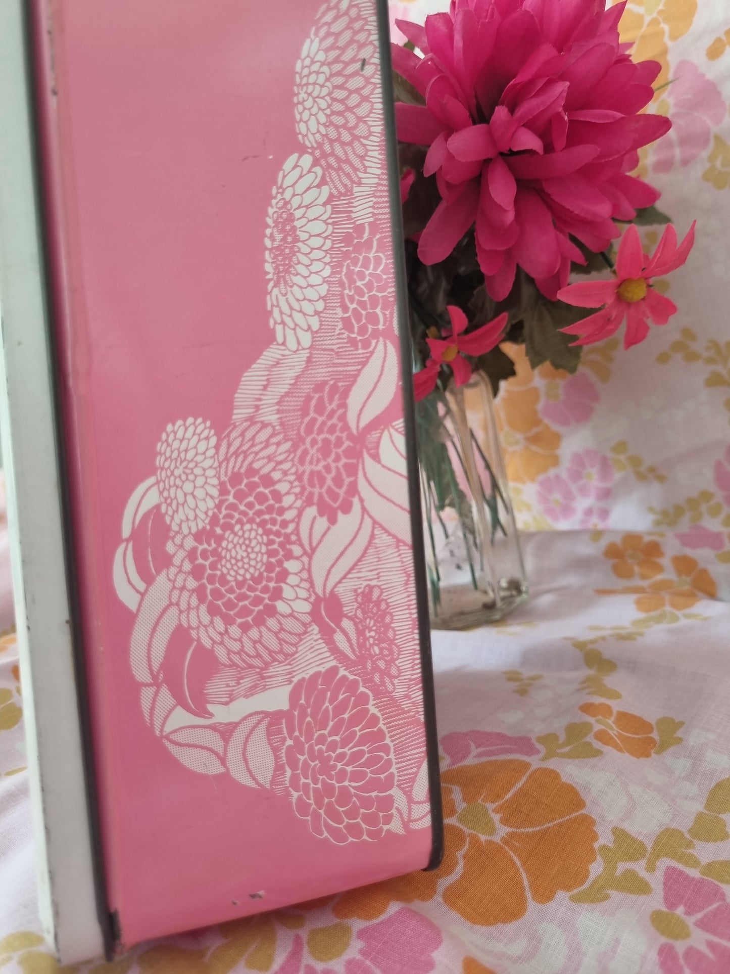 Chrysanthemums Vintage Biscuit Tin
