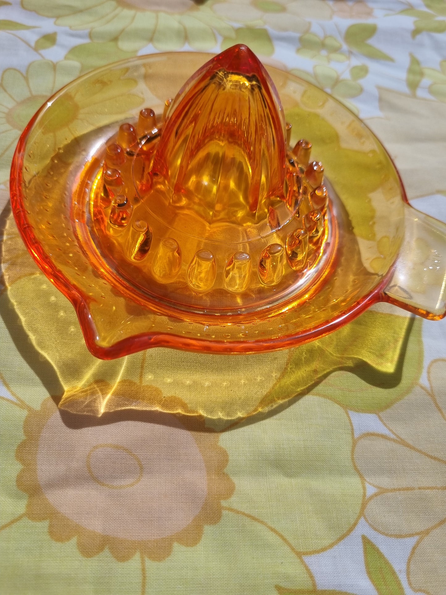 Glass Lemon Squeezer - Arcoroc (Orange)