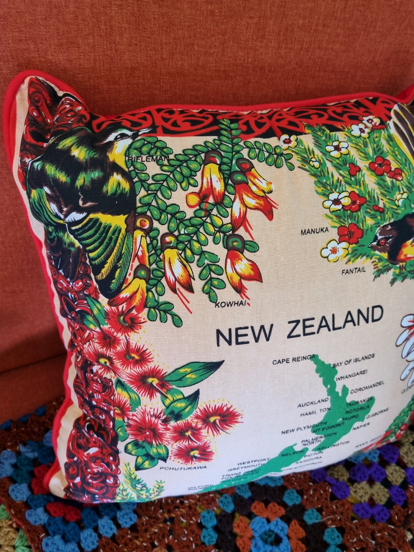 Kiwiana Retro NZ Cushion BNWT