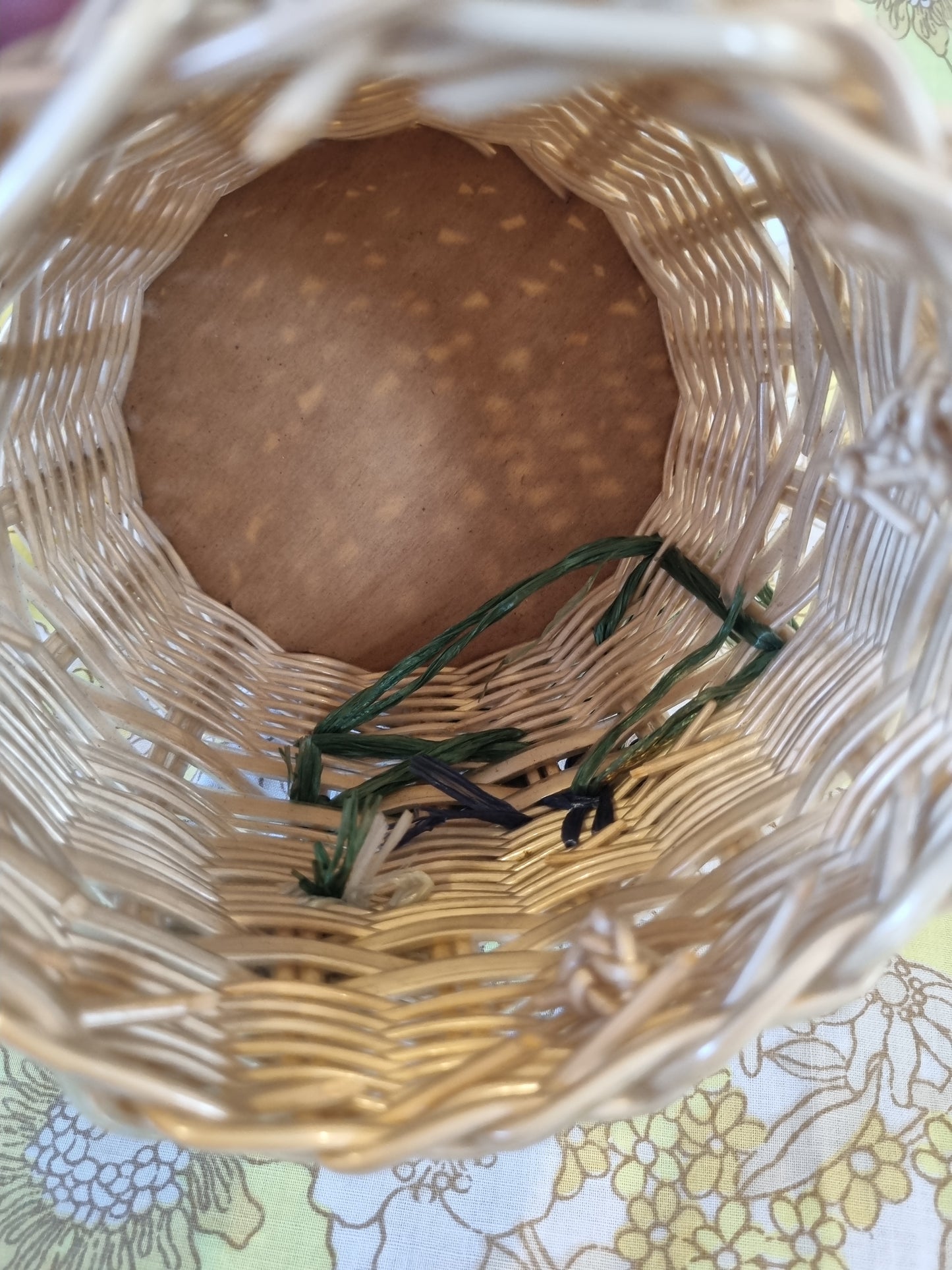 Vintage Cane Basket Handbag - Raffia Flowers