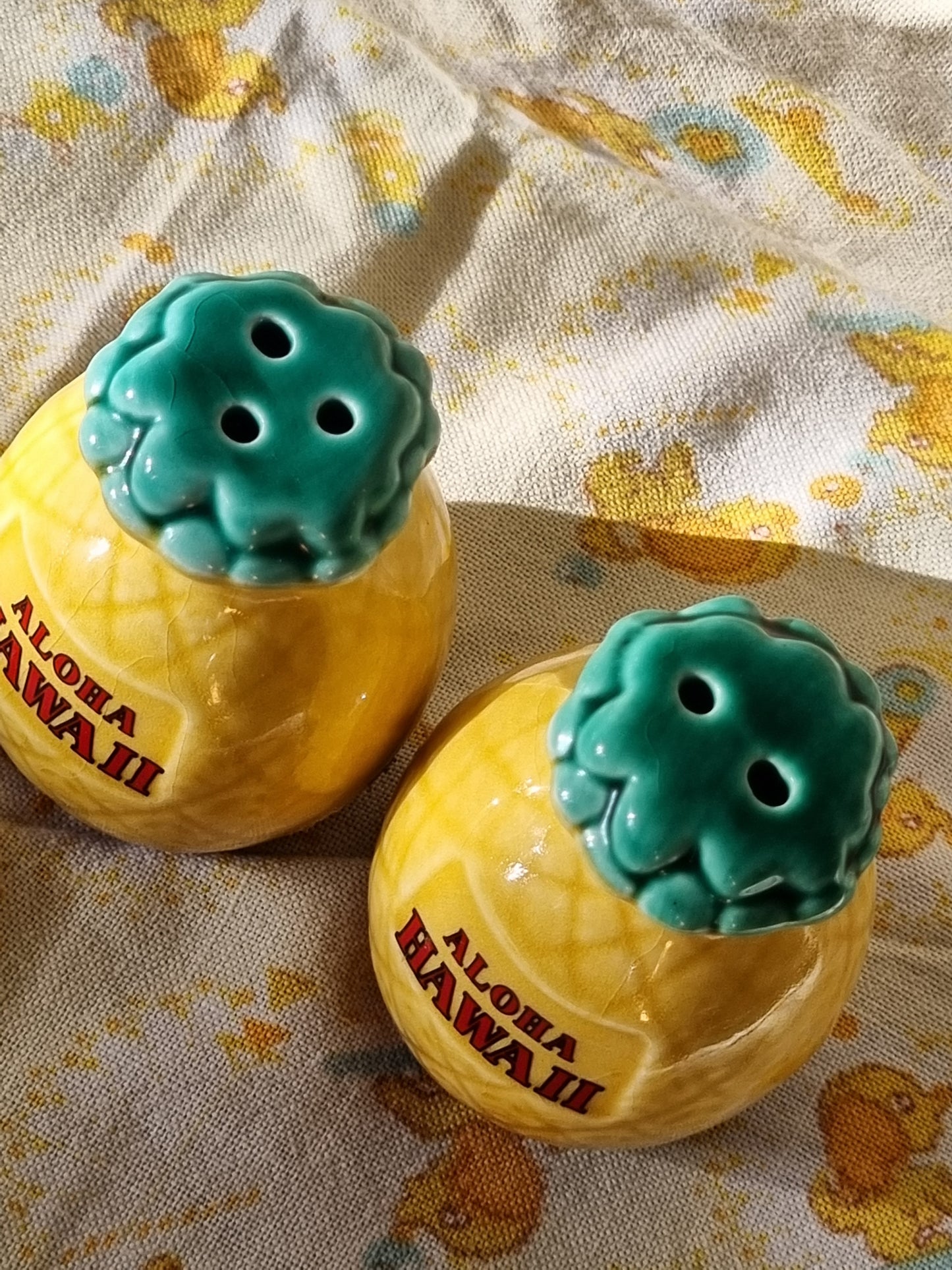 'Aloha Hawaii' Salt and Pepper Shakers - Pineapples