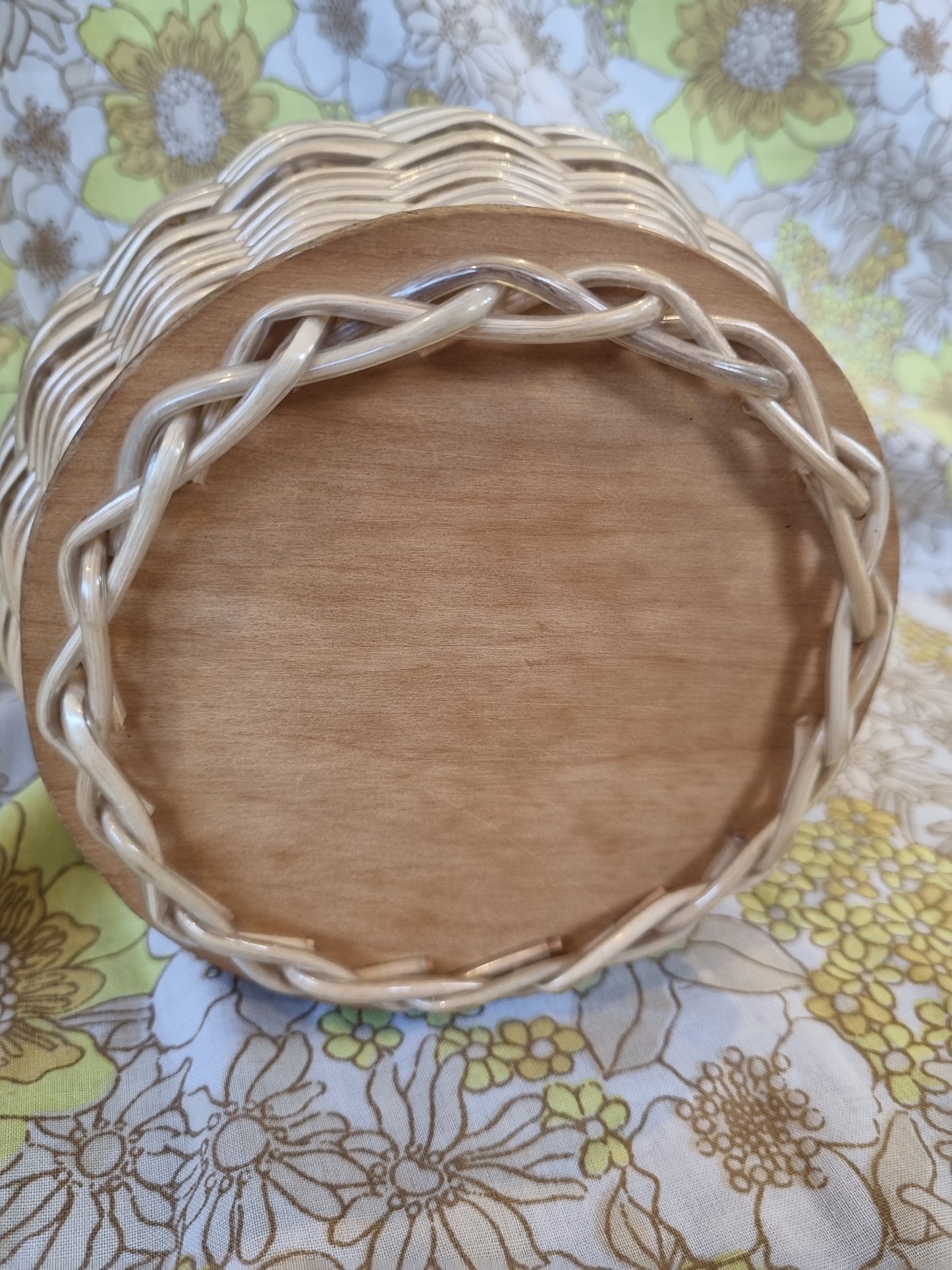 Vintage Cane Basket Handbag - Raffia Flowers