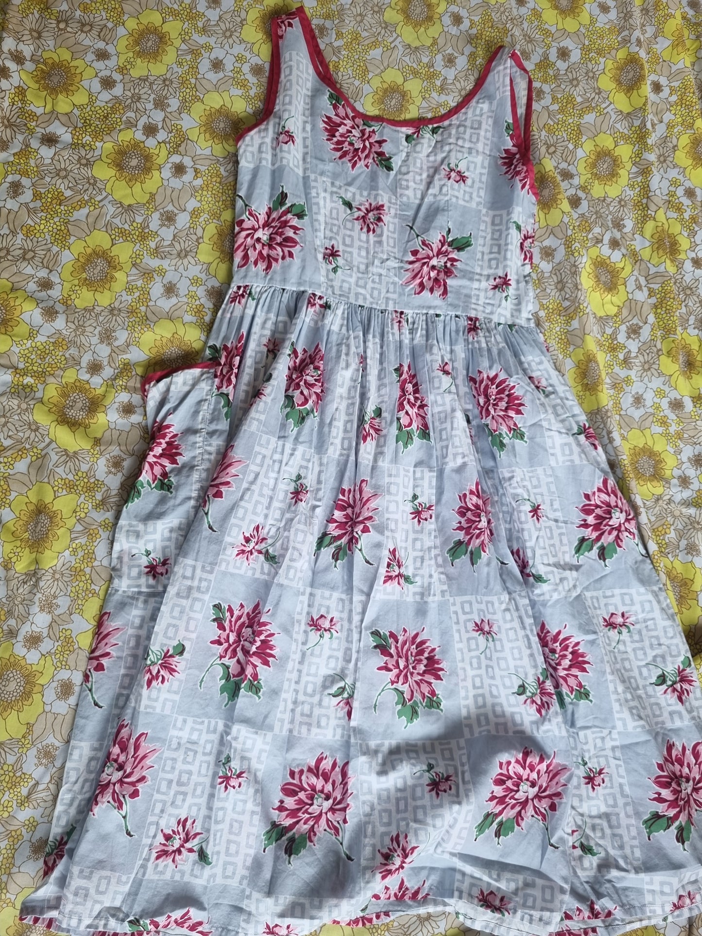 Lazybones Vintage-Style Dress (Size M)