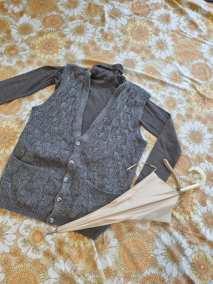 Handknit Button Vest - Grey (Size Large)