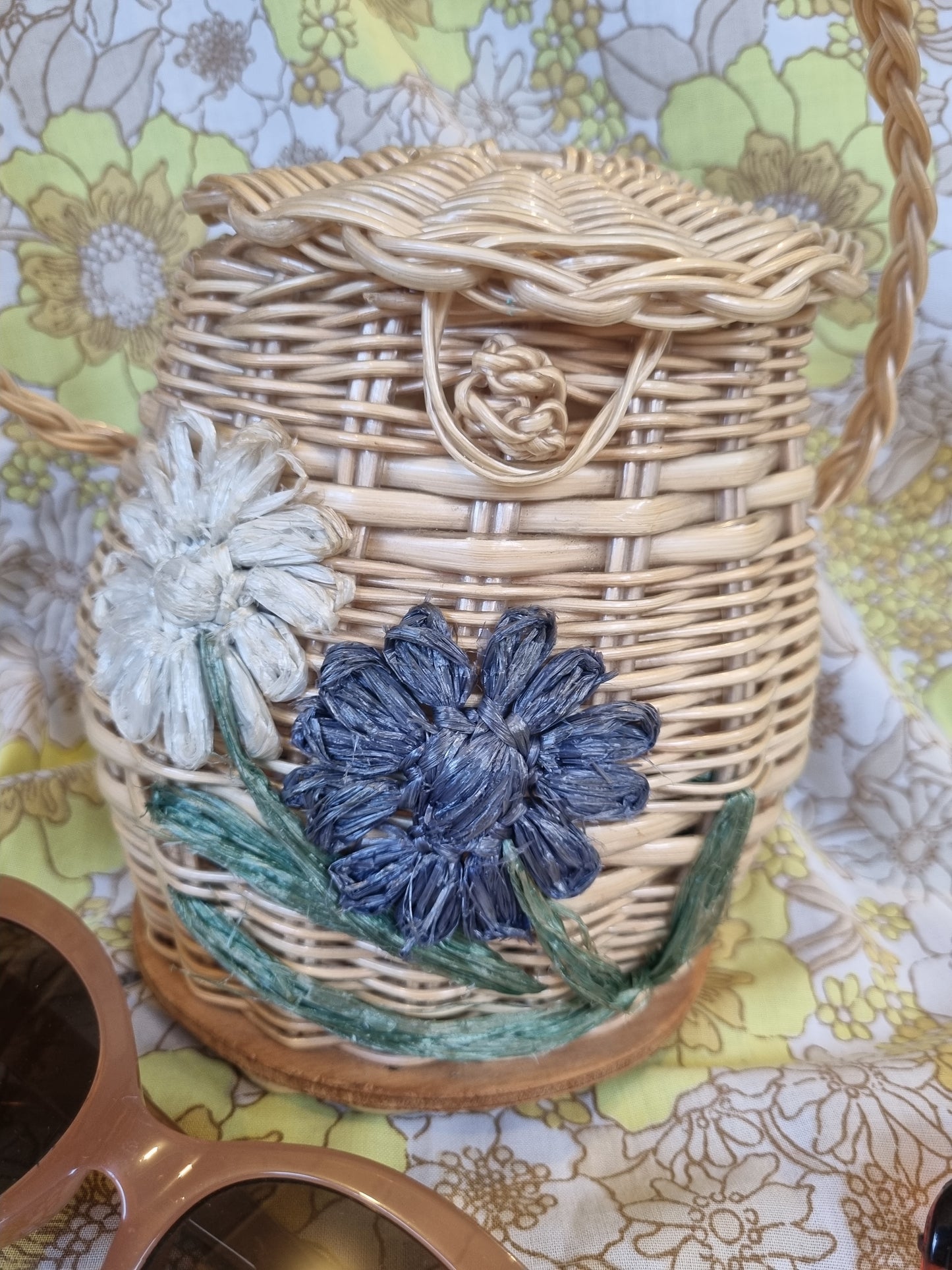 Vintage Cane Basket Handbag - Raffia Flowers
