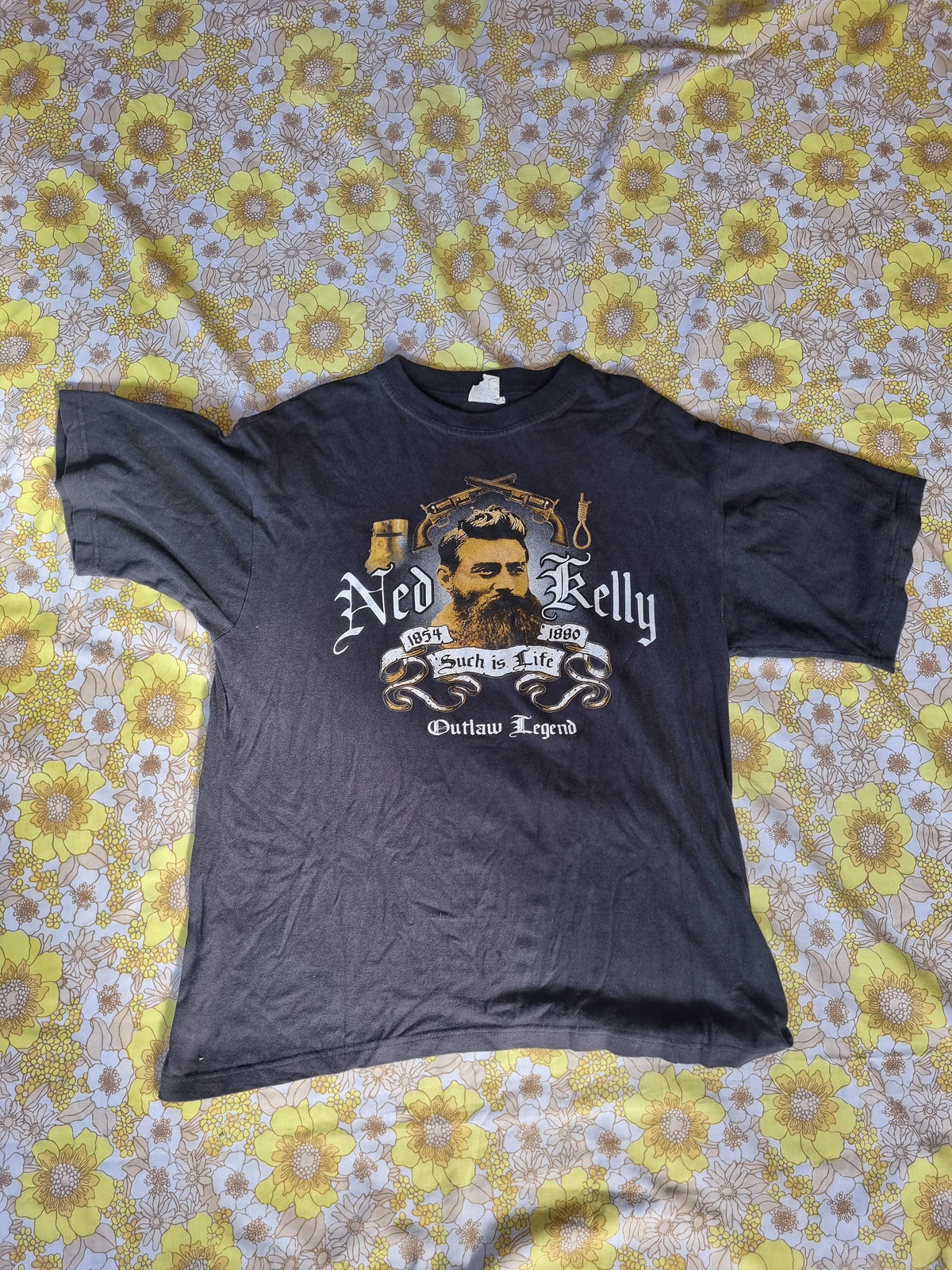 Pre-Loved Ned Kelly Outlaw T-Shirt (M)