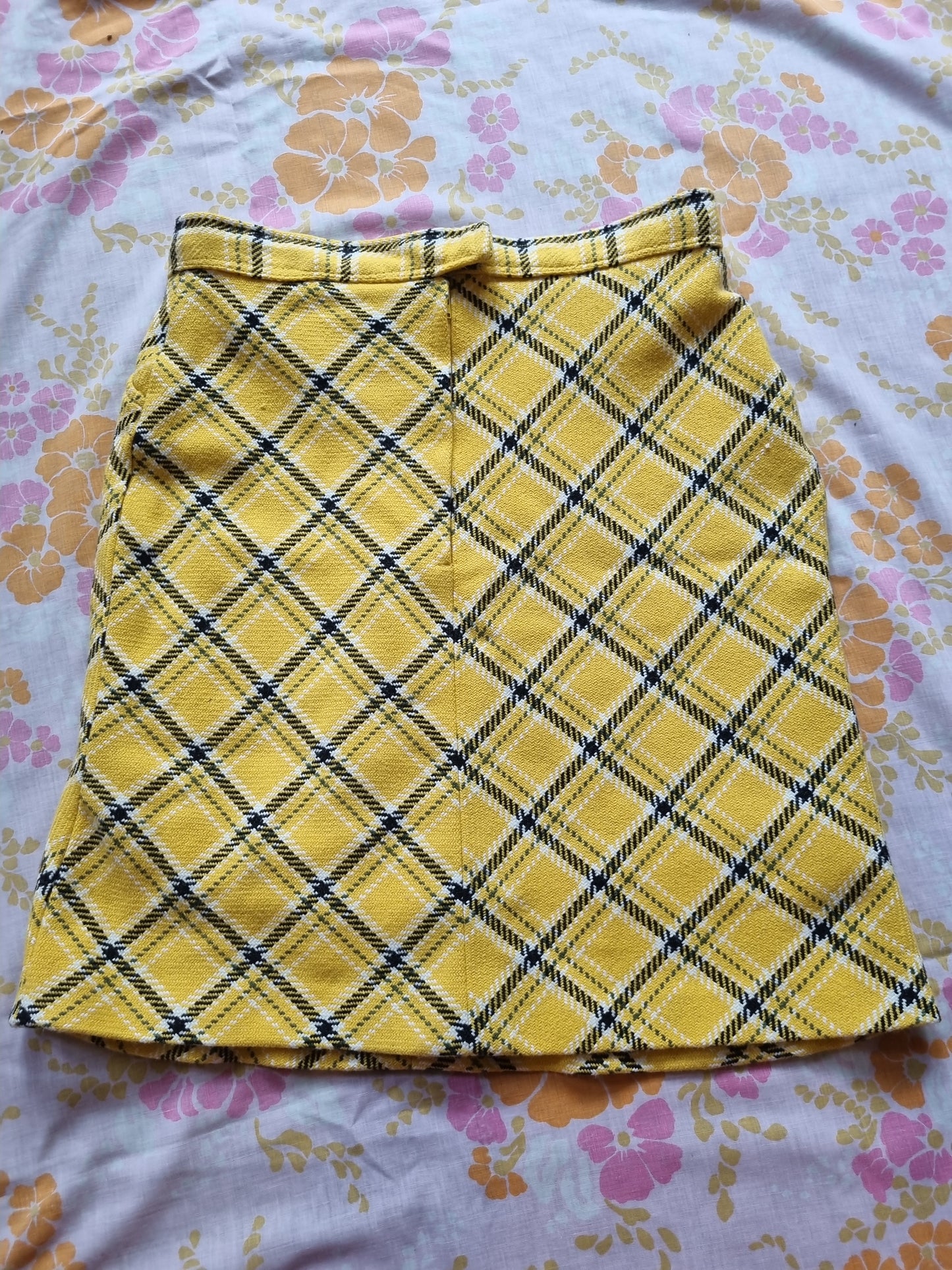 True Vintage Yellow Plaid Wool Skirt (S)