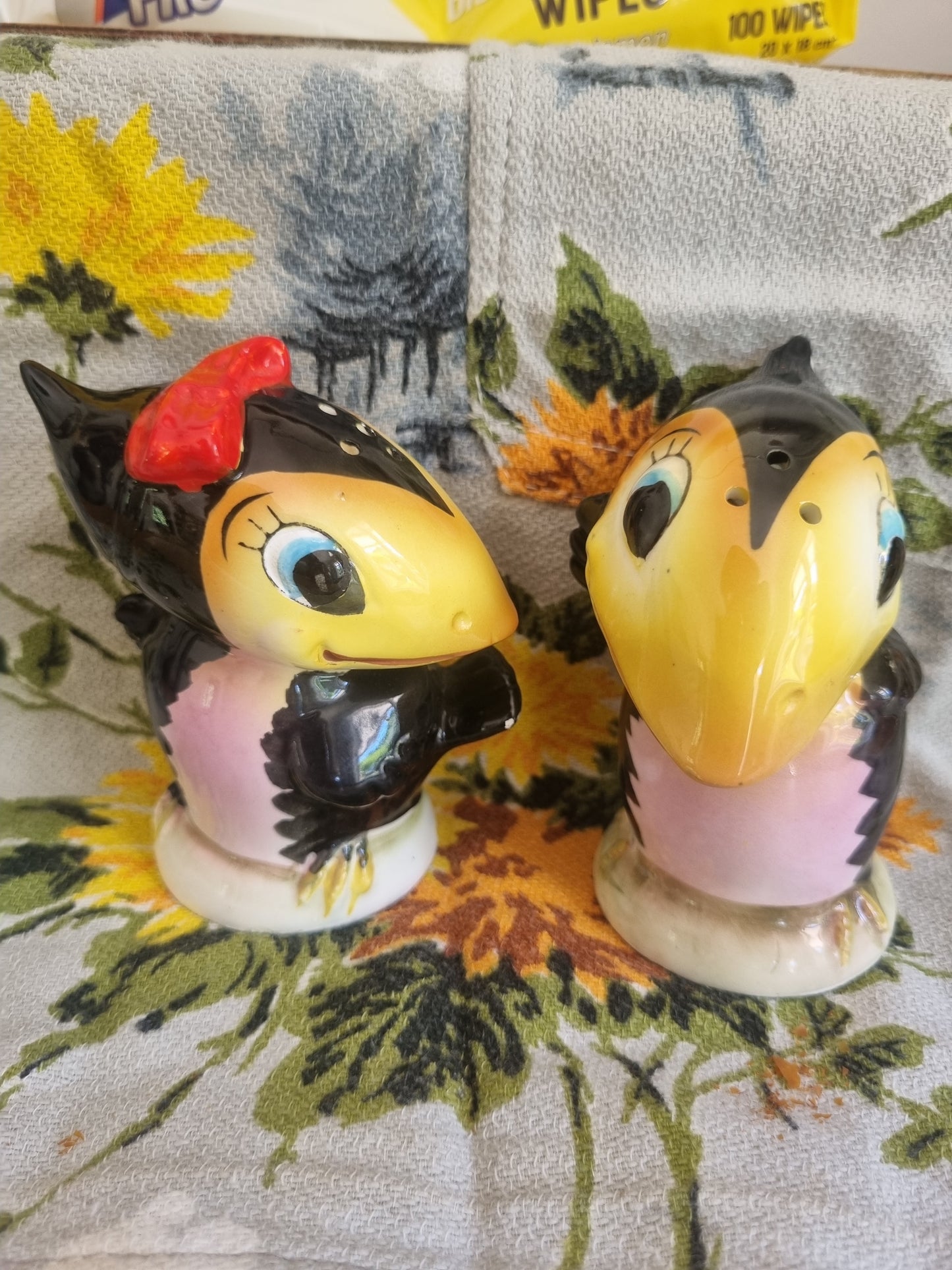 Vintage Salt and Pepper Shakers - Toucans - Made in Japan