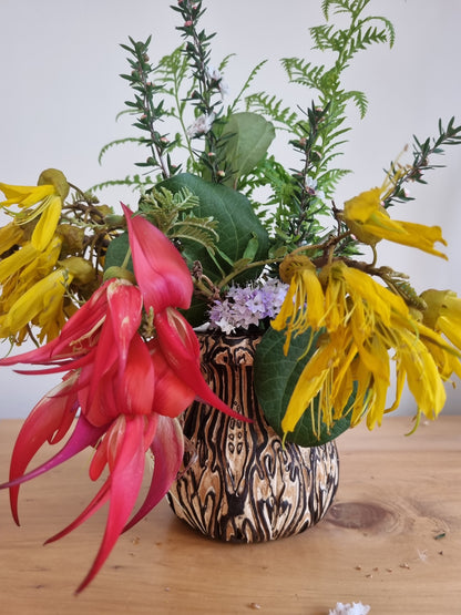 Kiwiana Punga Vase (Small)