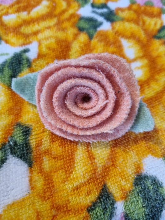 Upcycled Brooch - Wool Rose Peach