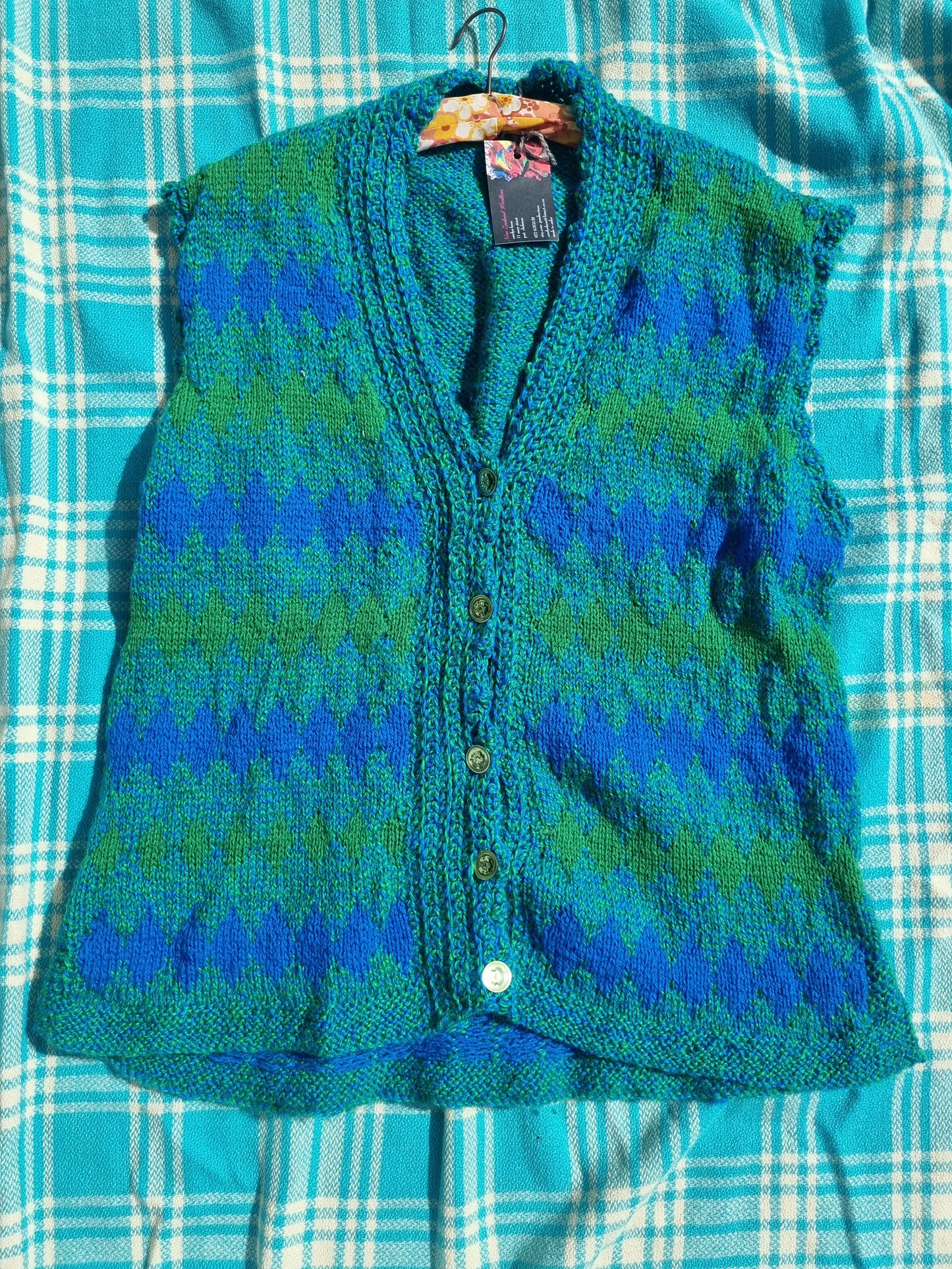 Cosy Handknit Vest (L-XL)