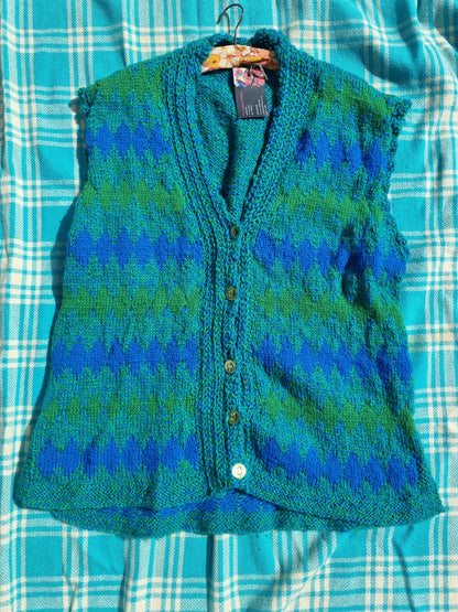 Cosy Handknit Vest (L-XL)